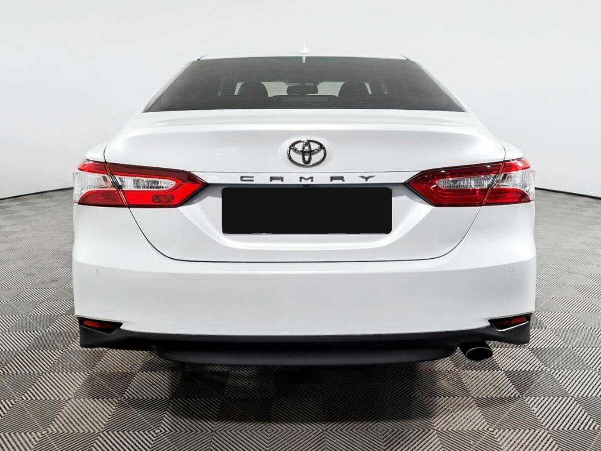 Toyota Camry 2019 года с пробегом. Фото: #5