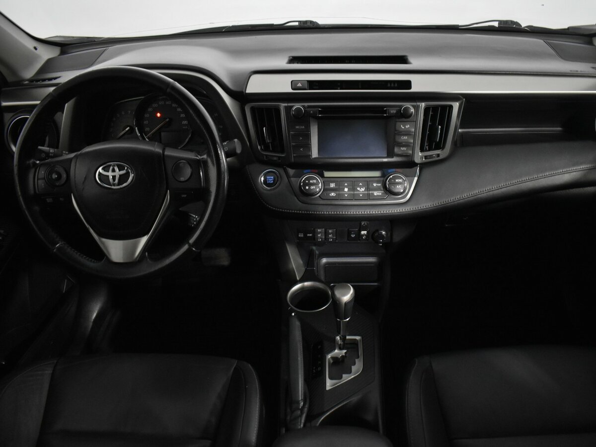 Toyota RAV4 2015 года с пробегом. Фото: #13