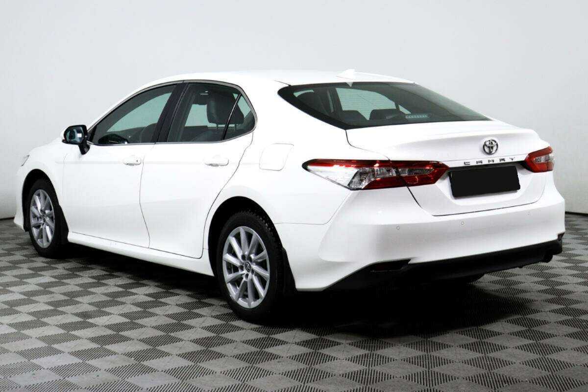 Toyota Camry 2021 года с пробегом. Фото: #6