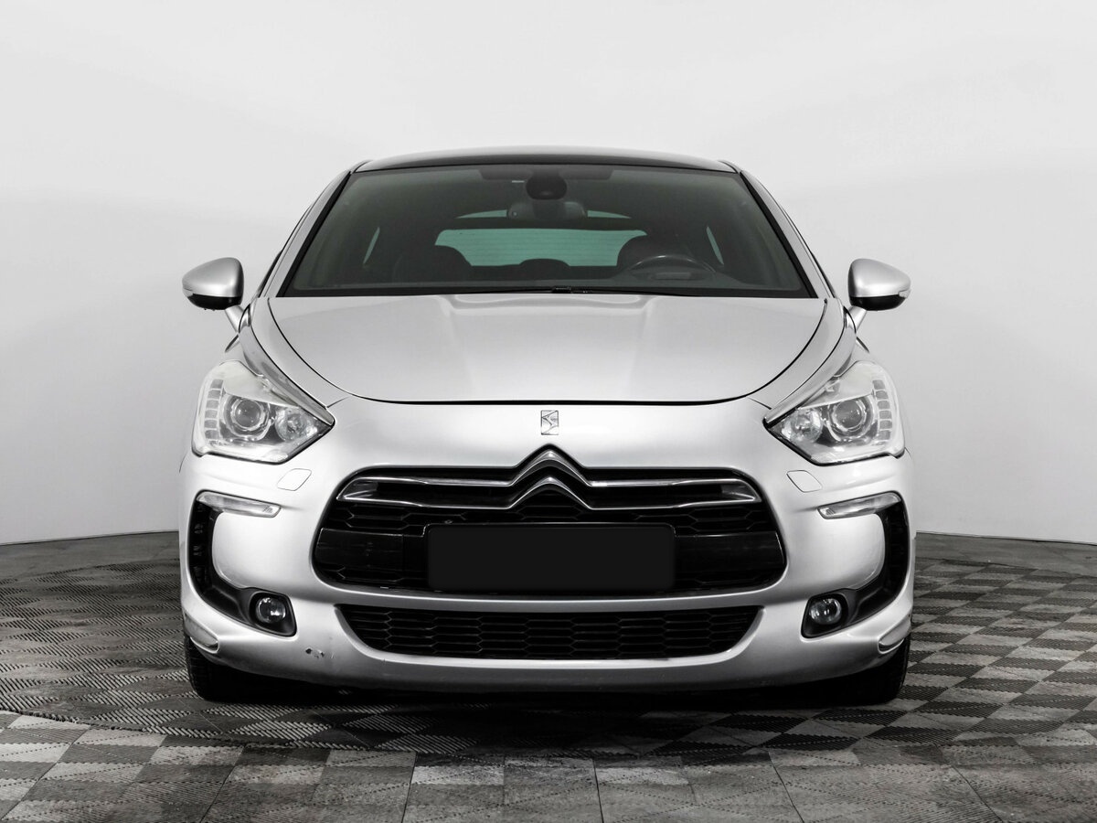 Citroen DS5 2012 года с пробегом. Фото: #1