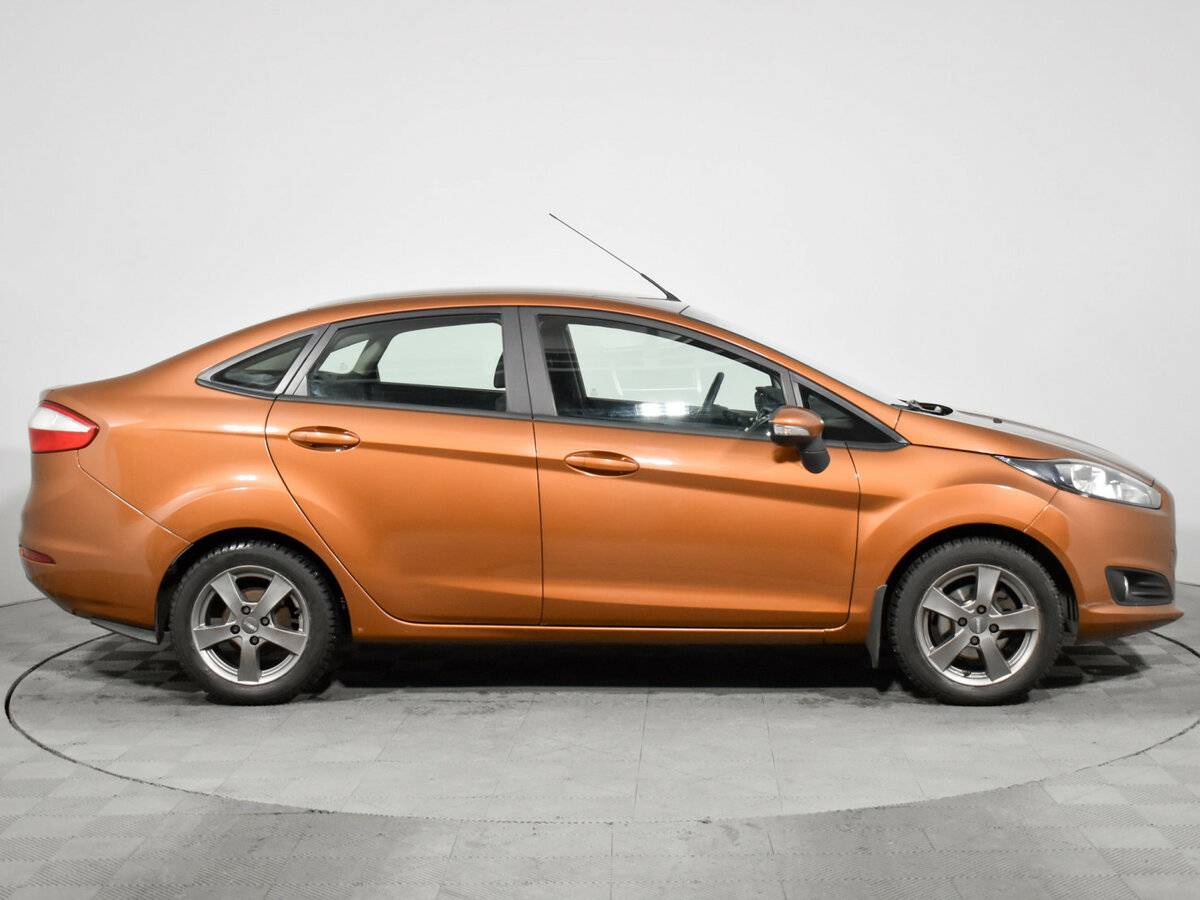Ford Fiesta 2016 года с пробегом. Фото: #3