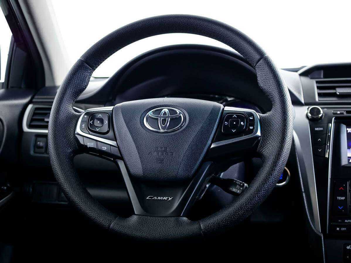 Toyota Camry 2016 года с пробегом. Фото: #18