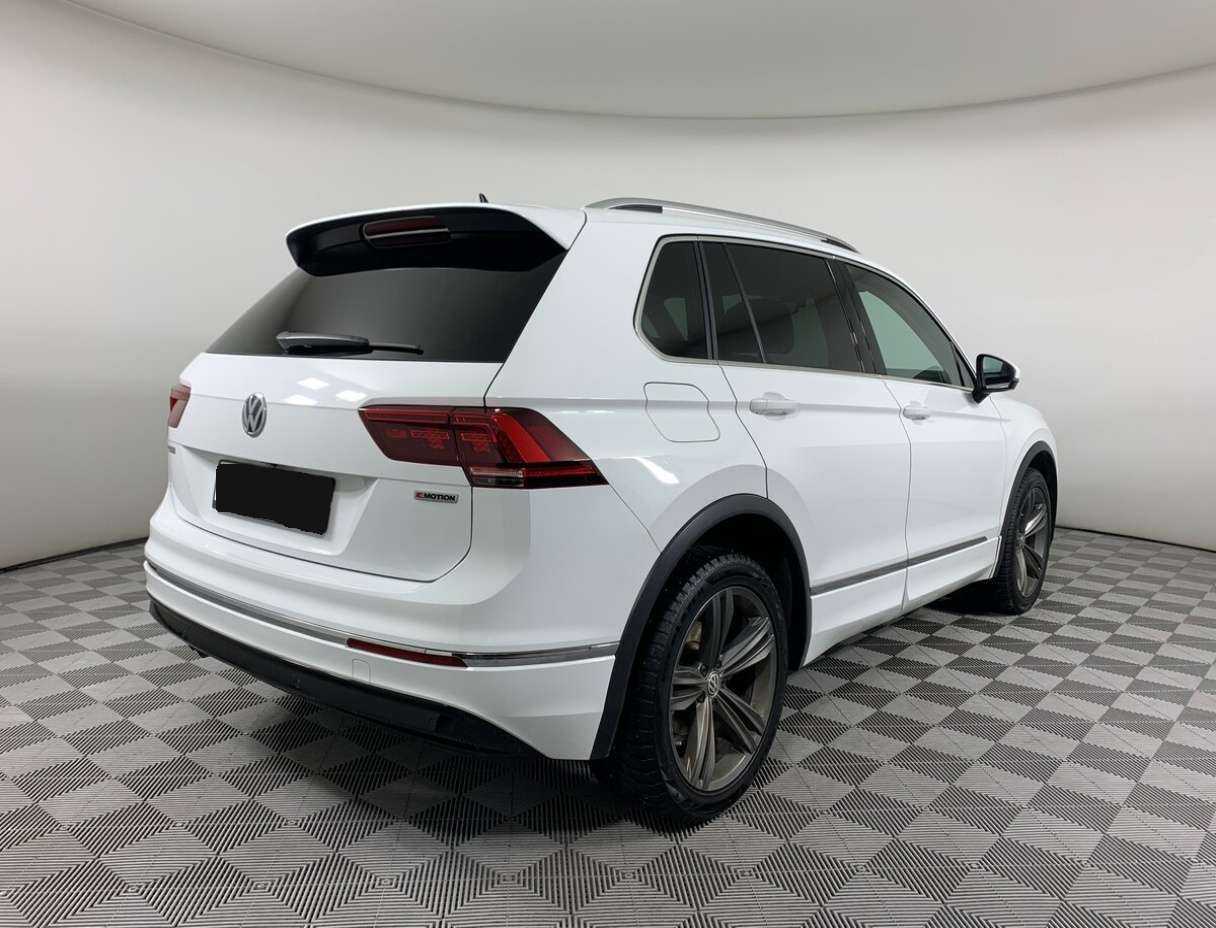 Volkswagen Tiguan 2018 года с пробегом. Фото: #4
