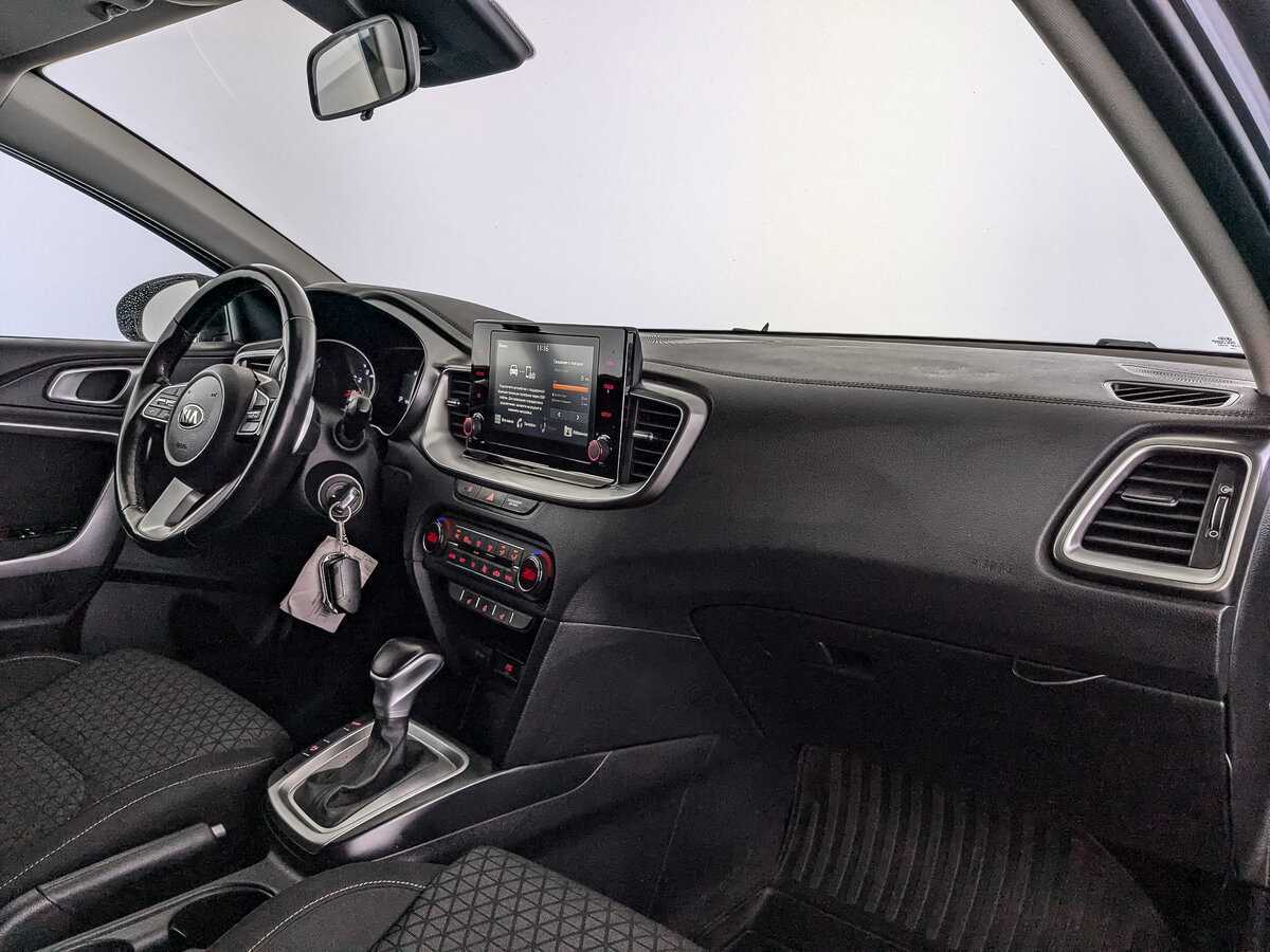 Kia Ceed 2020 года с пробегом. Фото: #12