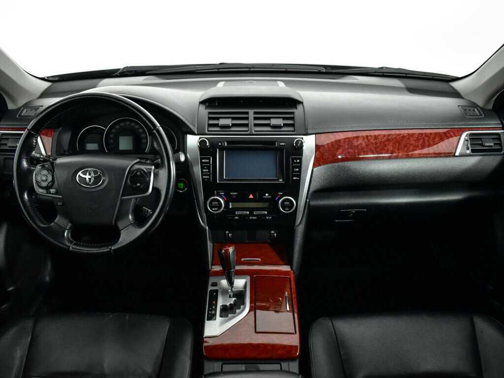 Toyota Camry 2014 года с пробегом. Фото: #11