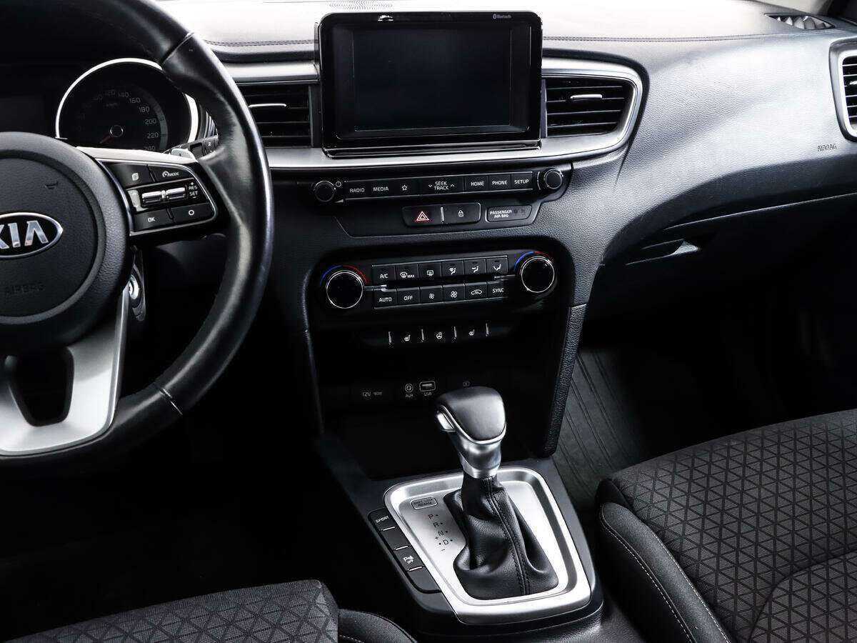 Kia Ceed 2019 года с пробегом. Фото: #10