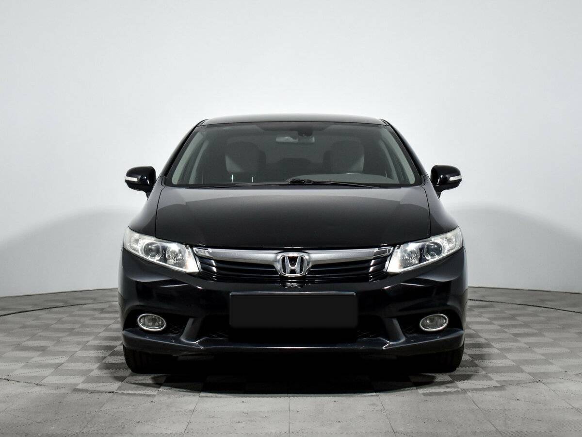 Honda Civic 2012 года с пробегом. Фото: #1