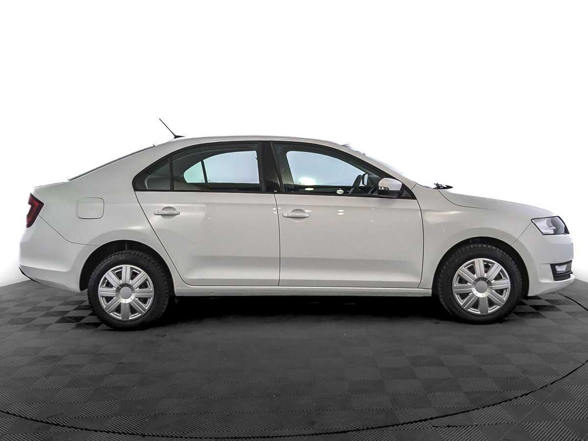 Skoda Rapid 2019 года с пробегом. Фото: #3