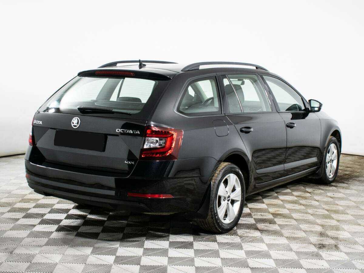 Skoda Octavia 2018 года с пробегом. Фото: #4