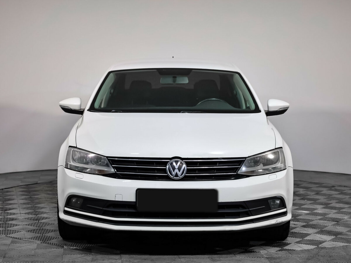 Volkswagen Jetta 2015 года с пробегом. Фото: #1