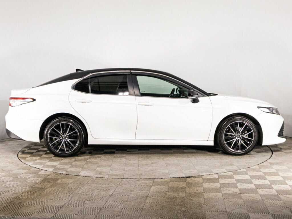 Toyota Camry 2020 года с пробегом. Фото: #3