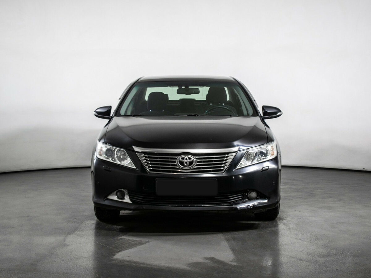 Toyota Camry 2013 года с пробегом. Фото: #1