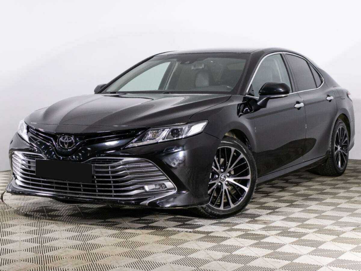 Toyota Camry 2018 года с пробегом. Посмотреть фото