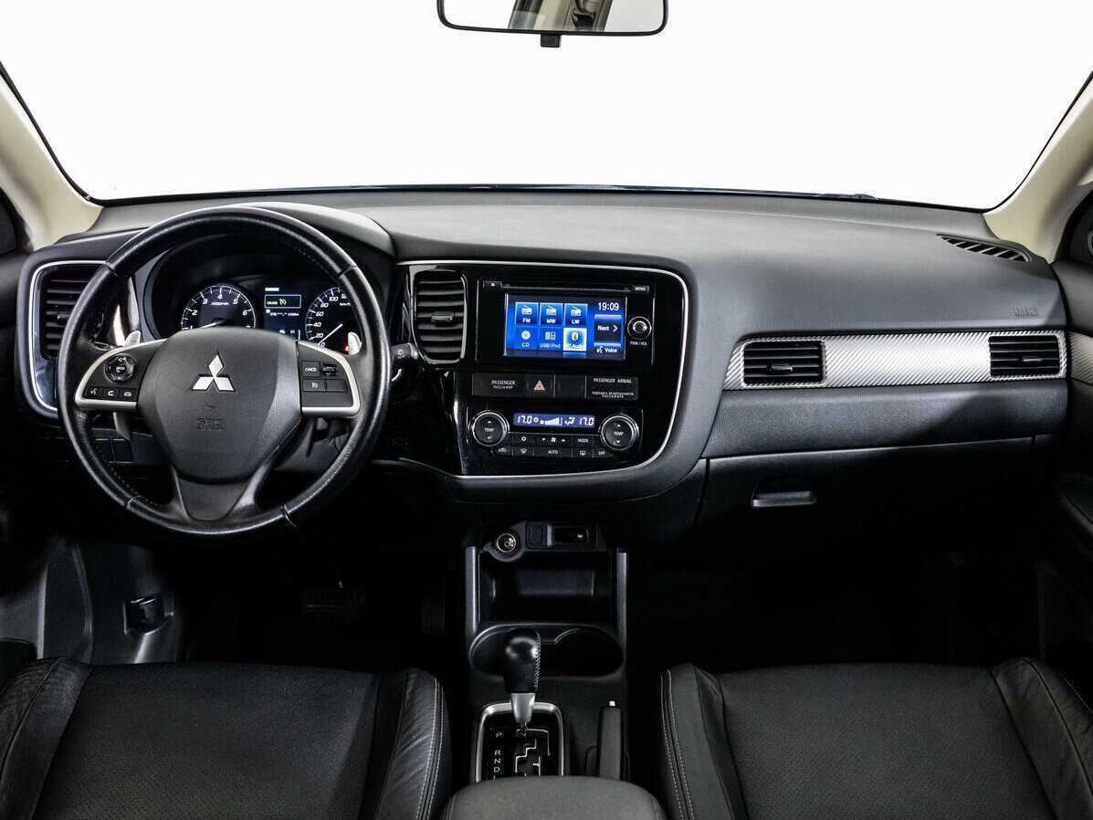 Mitsubishi Outlander 2014 года с пробегом. Фото: #9