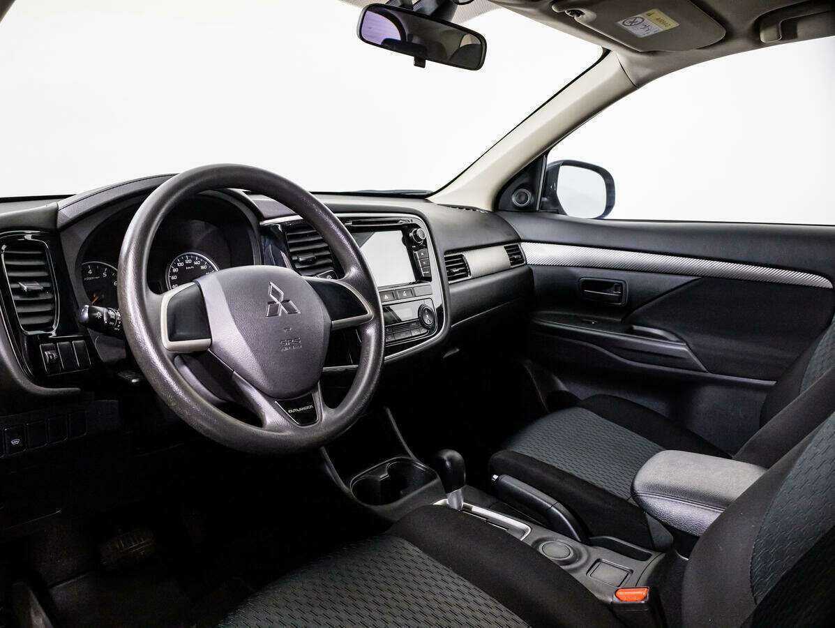 Mitsubishi Outlander 2015 года с пробегом. Фото: #10