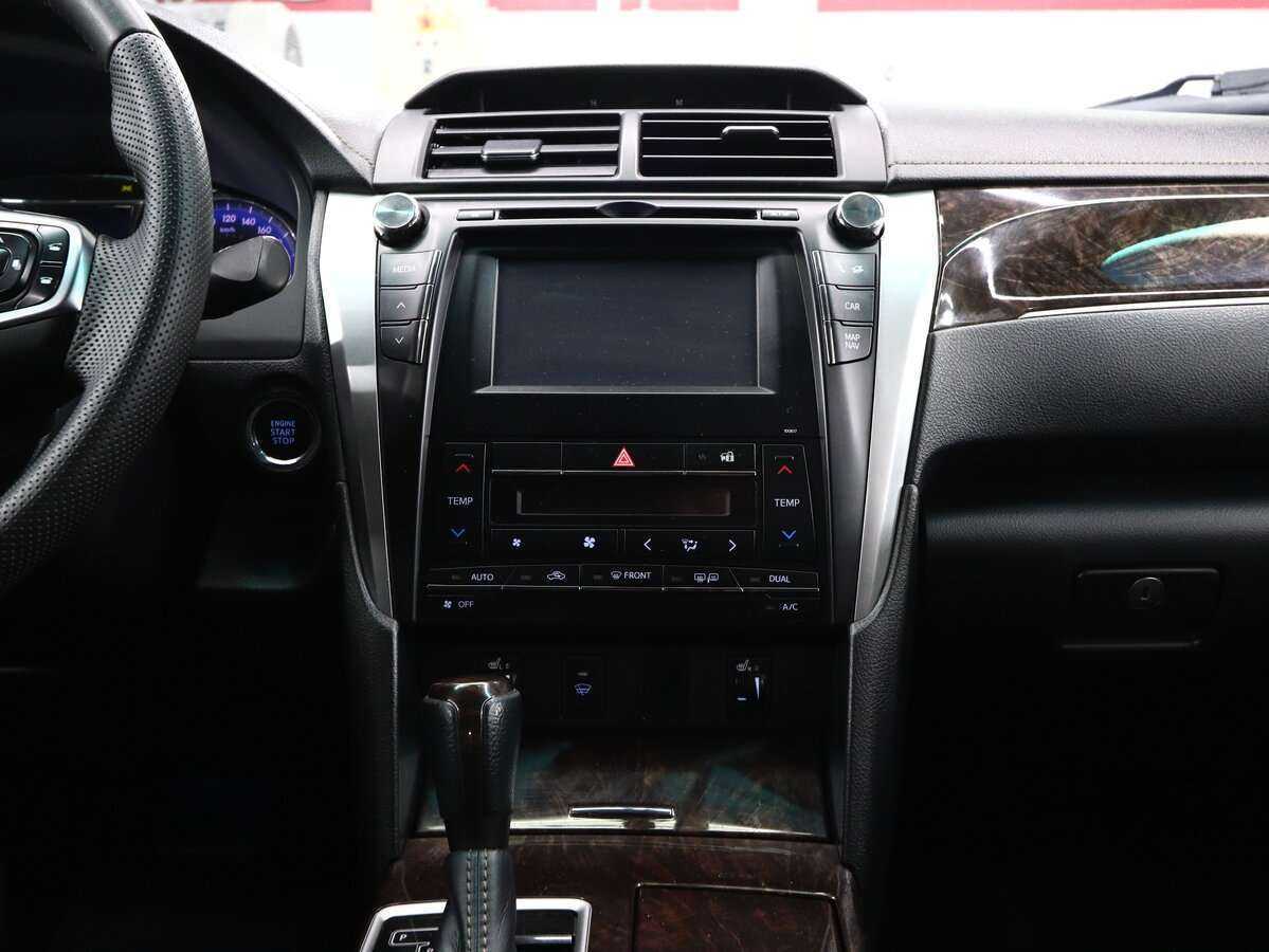 Toyota Camry 2016 года с пробегом. Фото: #18