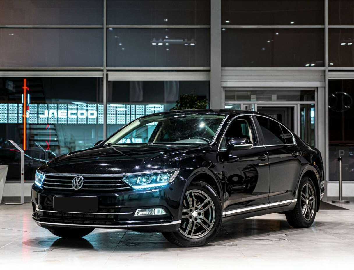 Volkswagen Passat 2017 года с пробегом. Фото: #0