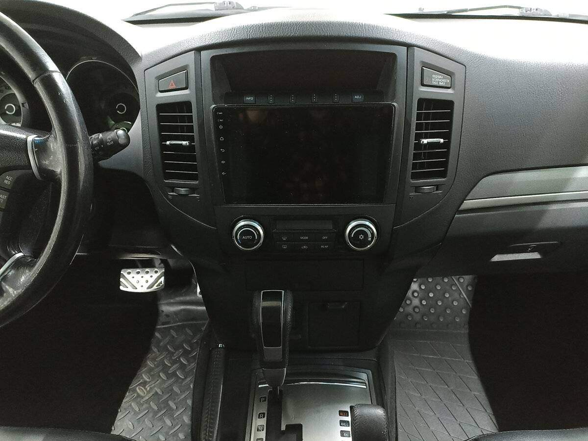 Mitsubishi Pajero 2012 года с пробегом. Фото: #14
