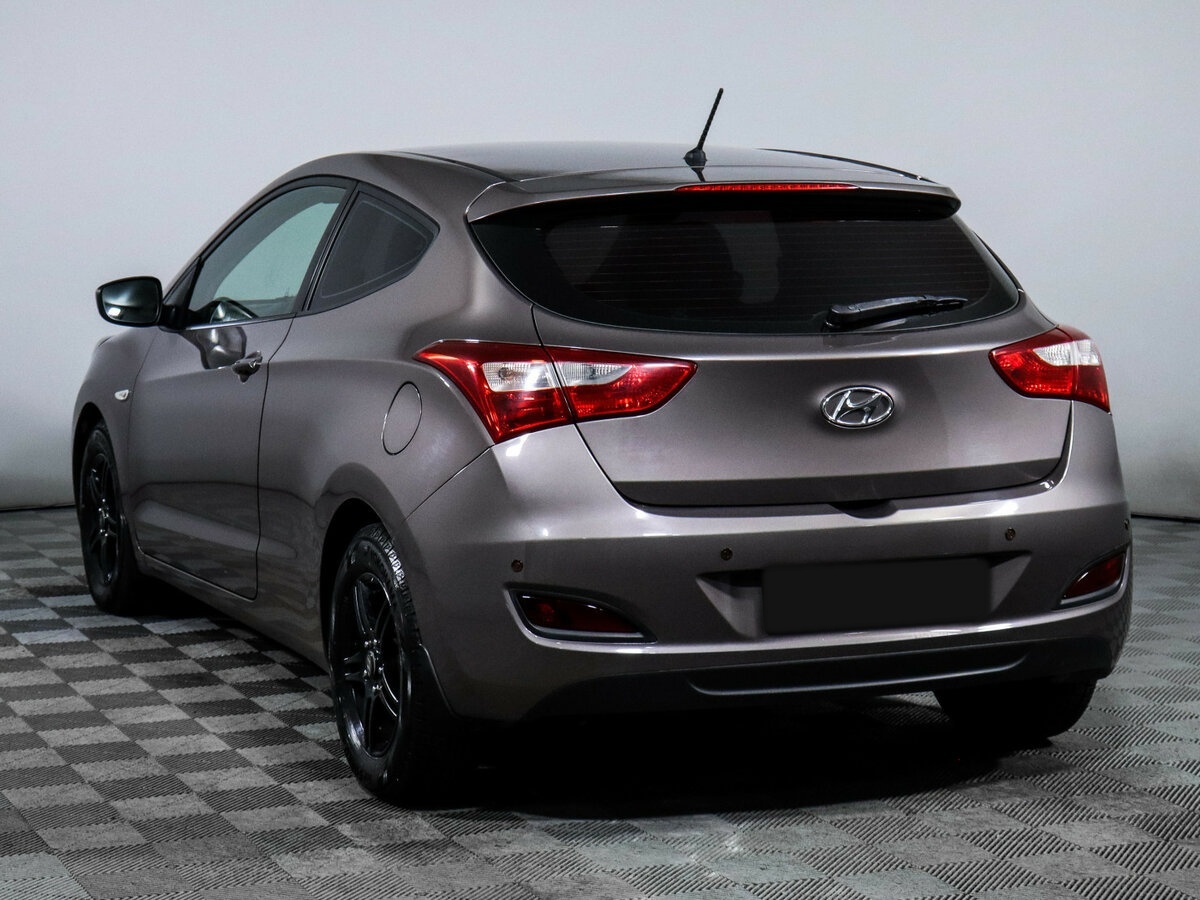 Hyundai i30 2014 года с пробегом. Фото: #5