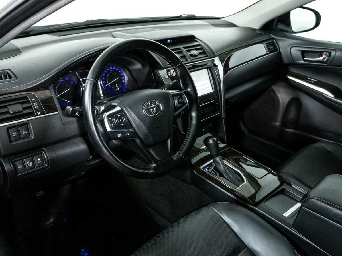 Toyota Camry 2016 года с пробегом. Фото: #10