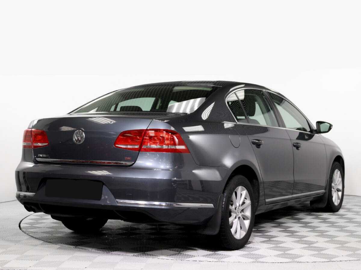 Volkswagen Passat 2012 года с пробегом. Фото: #3