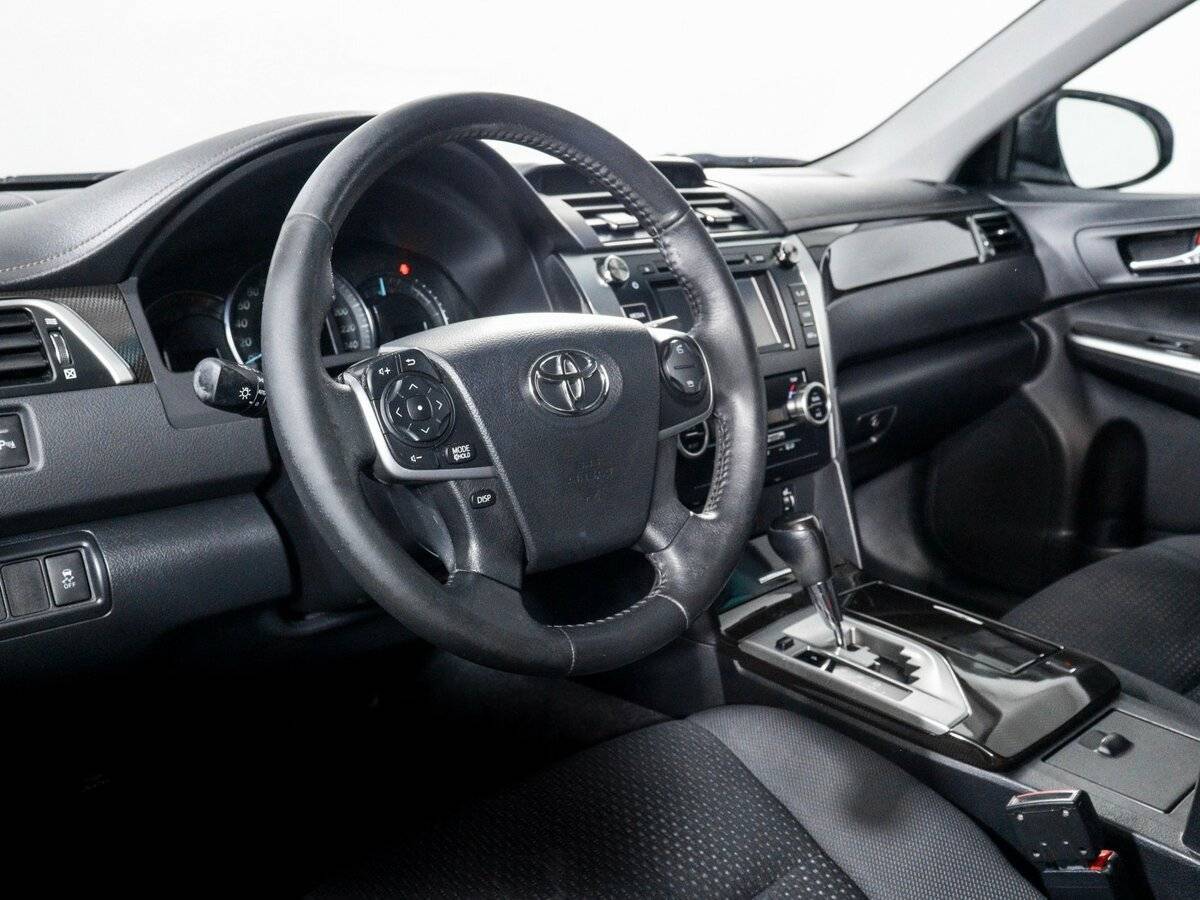 Toyota Camry 2013 года с пробегом. Фото: #13