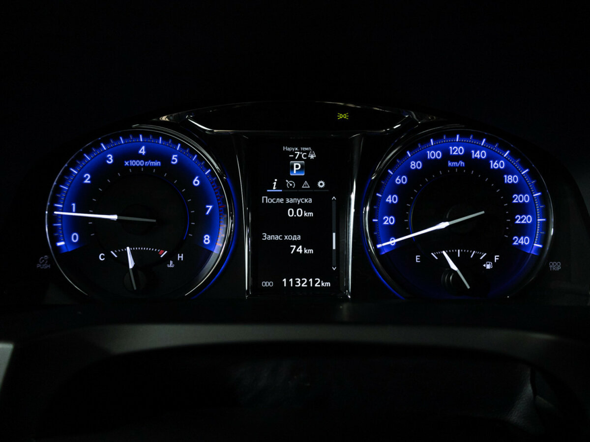 Toyota Camry 2017 года с пробегом. Фото: #11