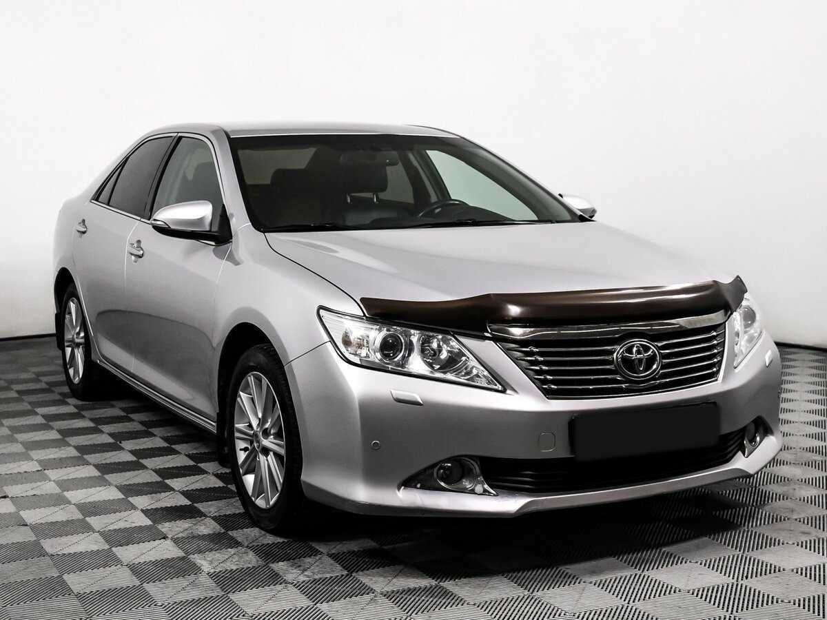 Toyota Camry 2014 года с пробегом. Фото: #2