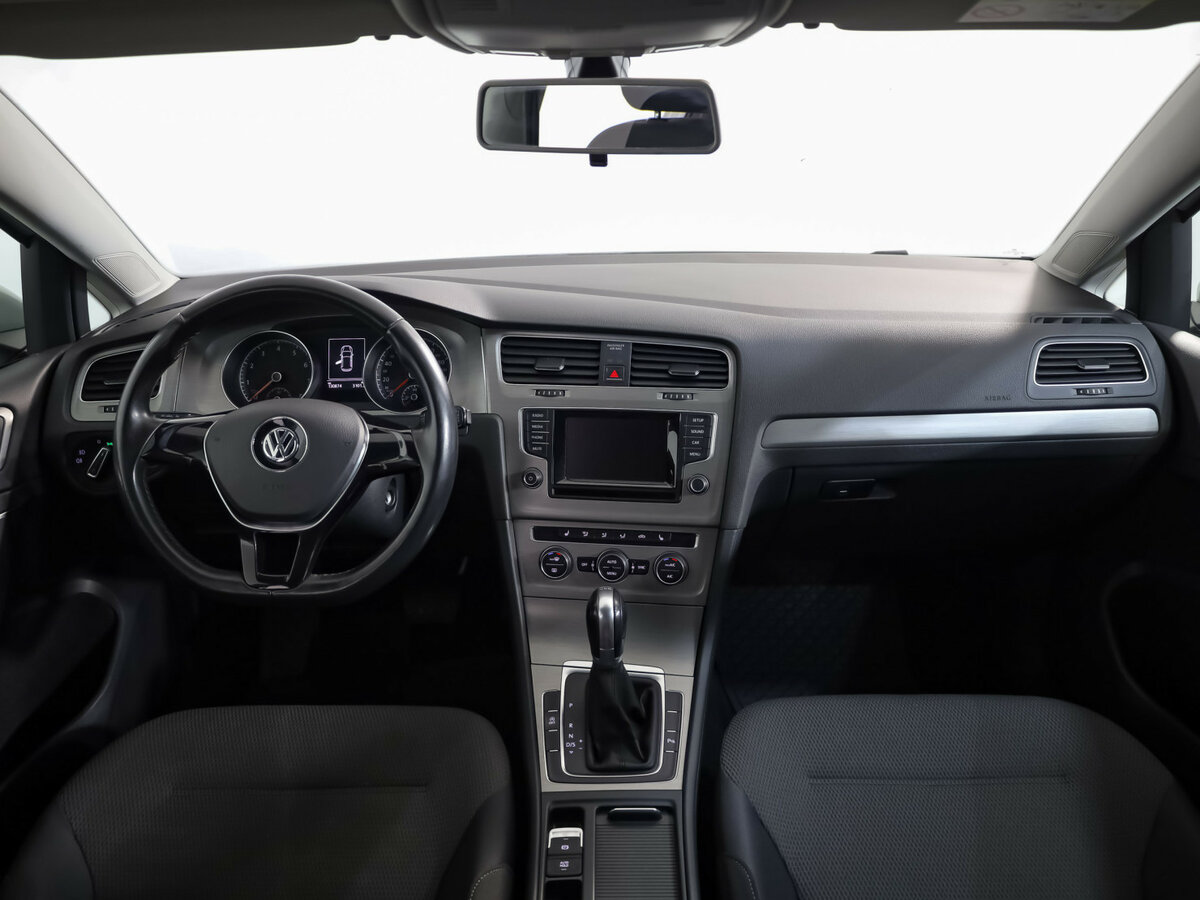 Volkswagen Golf 2015 года с пробегом. Фото: #8
