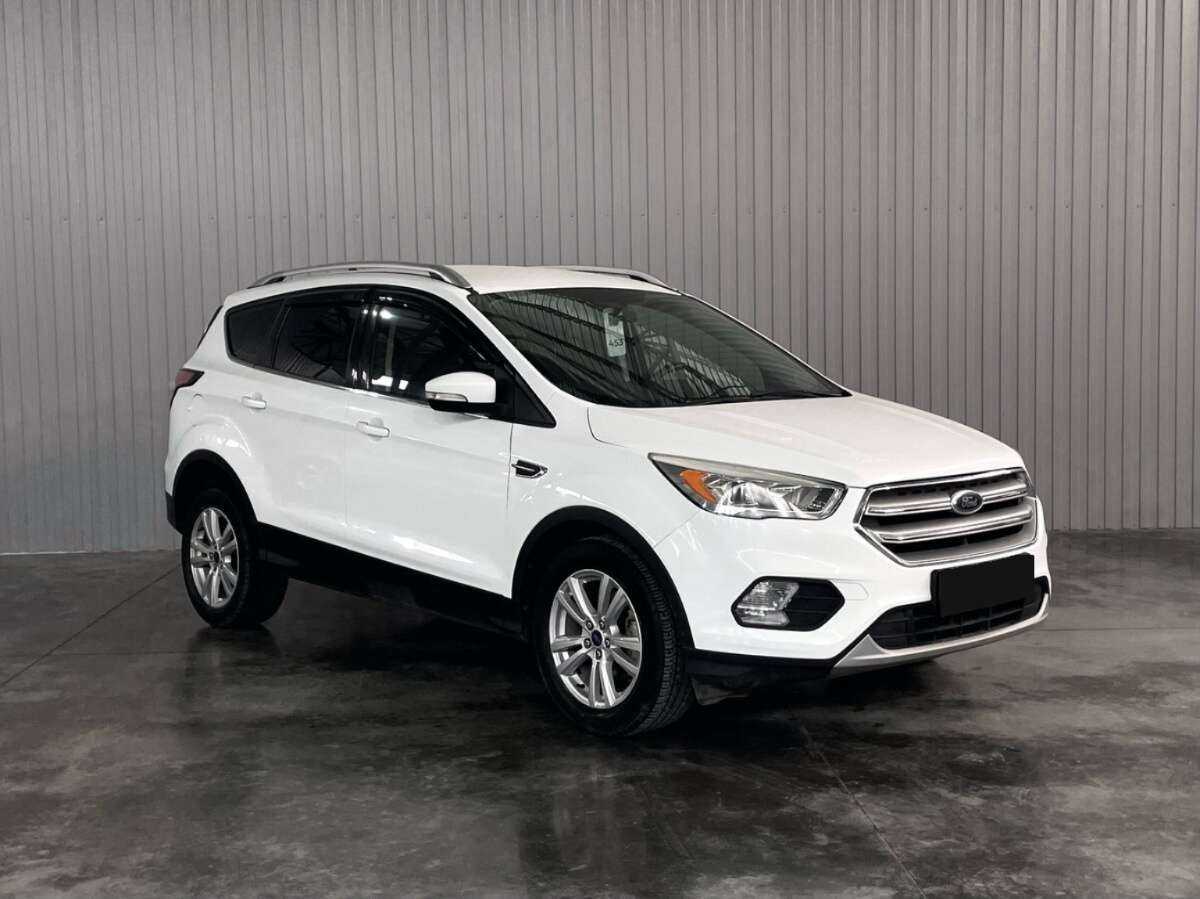 Ford Kuga 2017 года с пробегом. Фото: #2