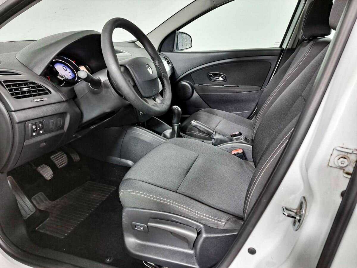 Renault Megane 2013 года с пробегом. Фото: #13