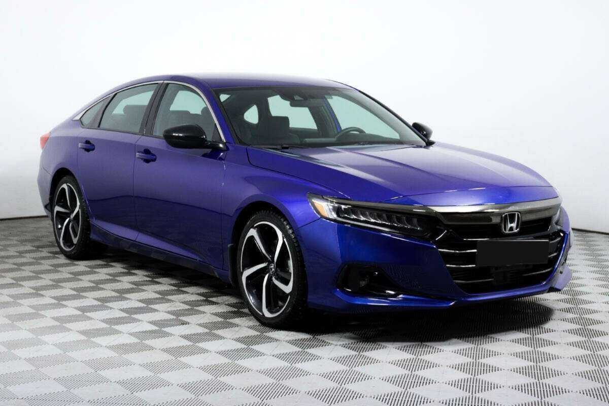 Honda Accord 2022 года с пробегом. Фото: #2