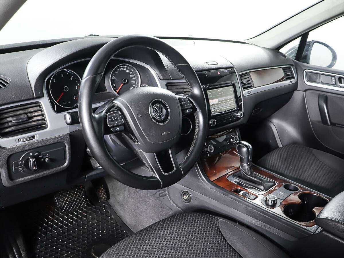 Volkswagen Touareg 2013 года с пробегом. Фото: #12