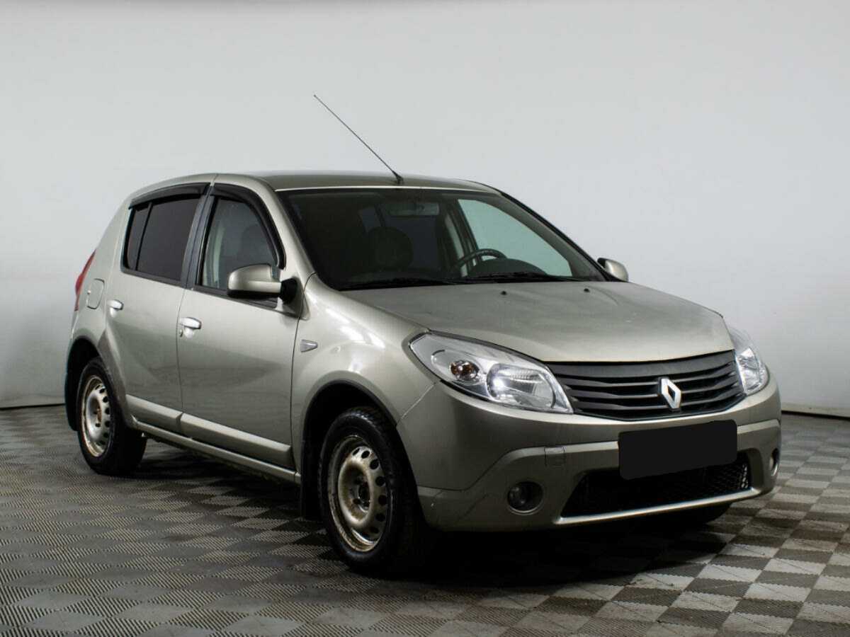 Renault Sandero 2013 года с пробегом. Фото: #2