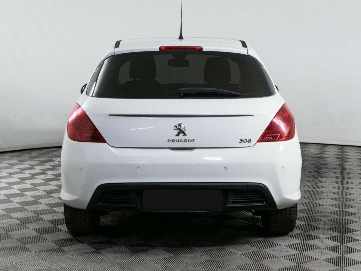 Peugeot 308 2012 года с пробегом. Фото: #4