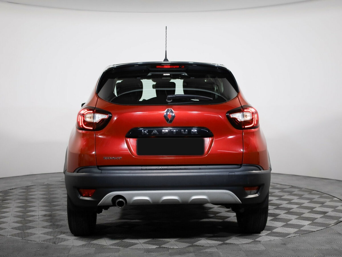 Renault Kaptur 2018 года с пробегом. Фото: #4
