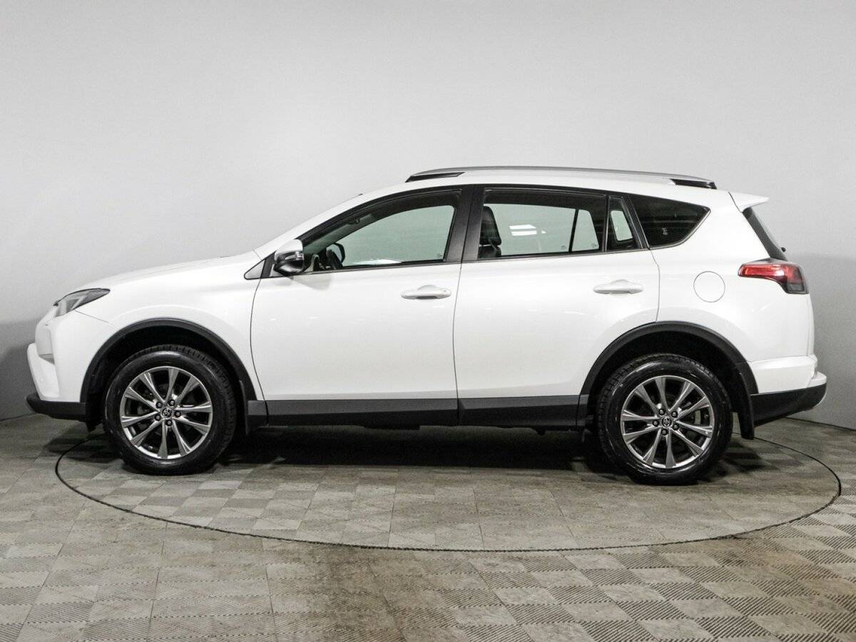 Toyota RAV4 2018 года с пробегом. Фото: #7