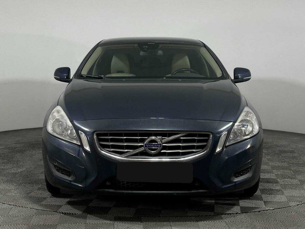 Volvo S60 2012 года с пробегом. Фото: #1