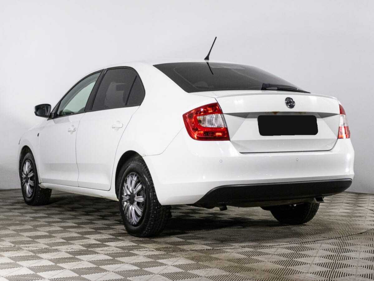 Skoda Rapid 2014 года с пробегом. Фото: #2