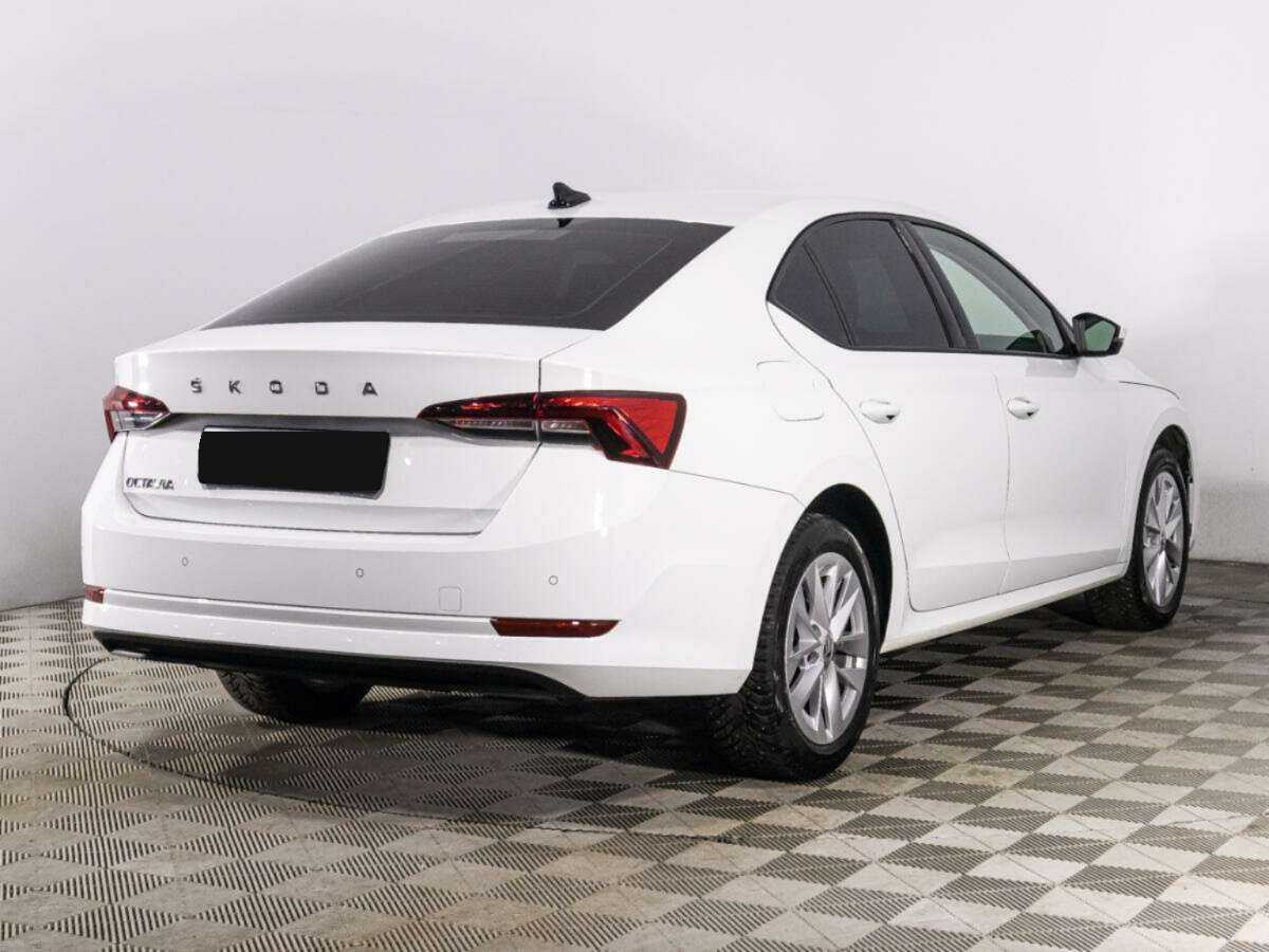 Skoda Octavia 2021 года с пробегом. Фото: #4