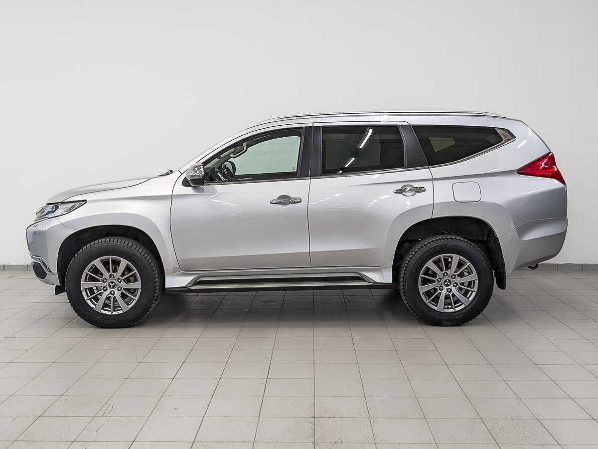 Mitsubishi Pajero Sport 2020 года с пробегом. Фото: #7