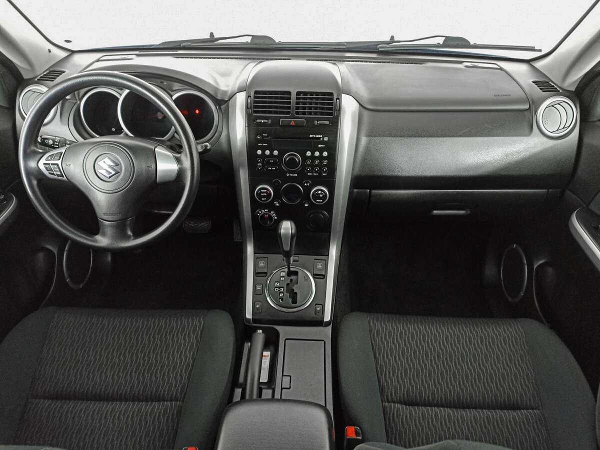 Suzuki Grand Vitara 2012 года с пробегом. Фото: #11