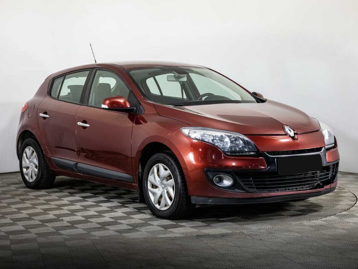 Renault Megane 2014 года с пробегом. Фото: #2