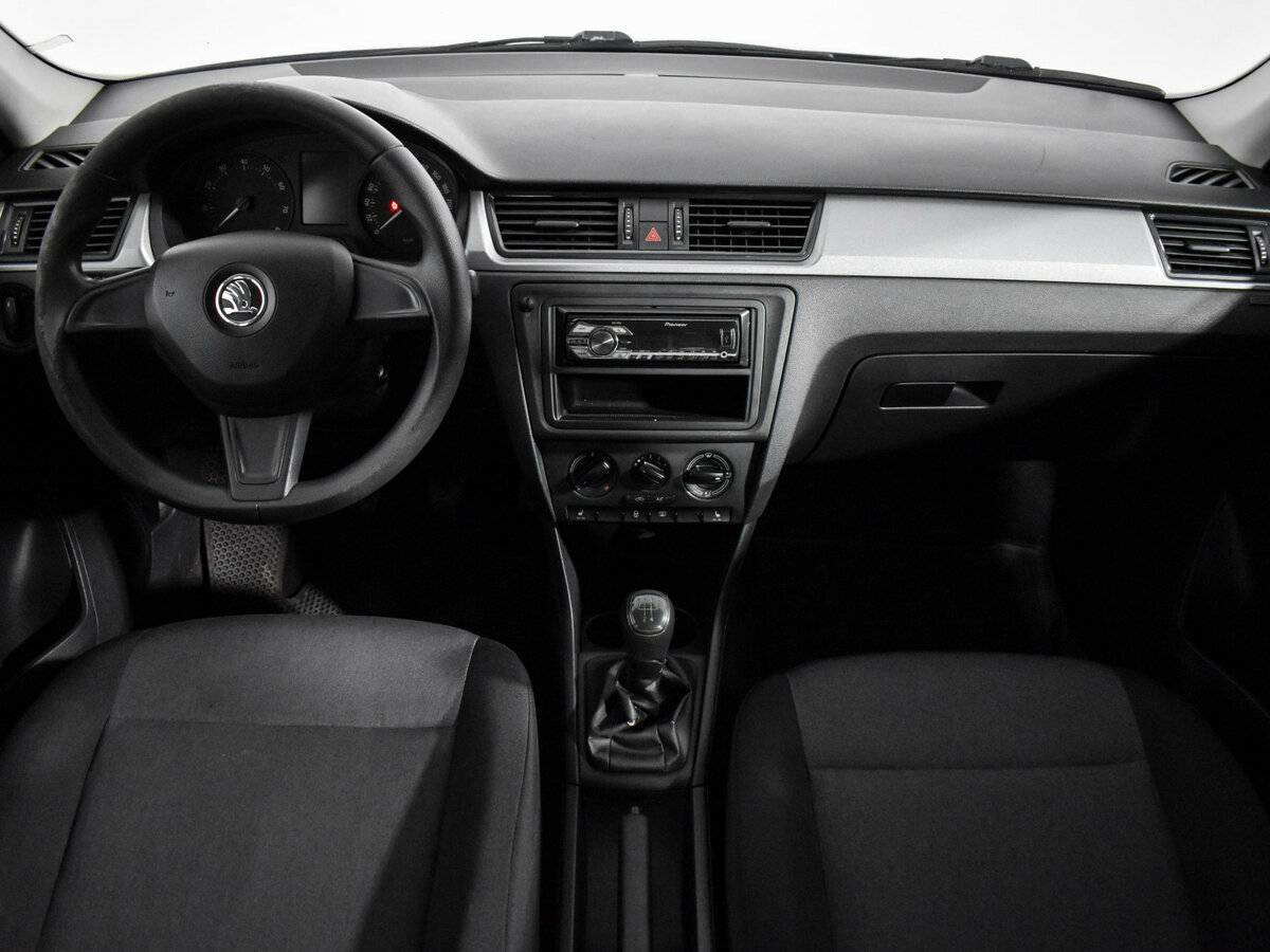 Skoda Rapid 2014 года с пробегом. Фото: #11