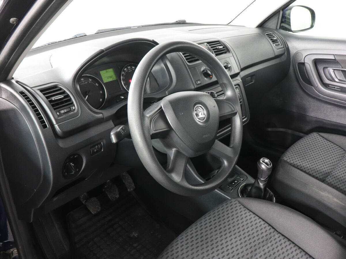 Skoda Fabia 2013 года с пробегом. Фото: #4