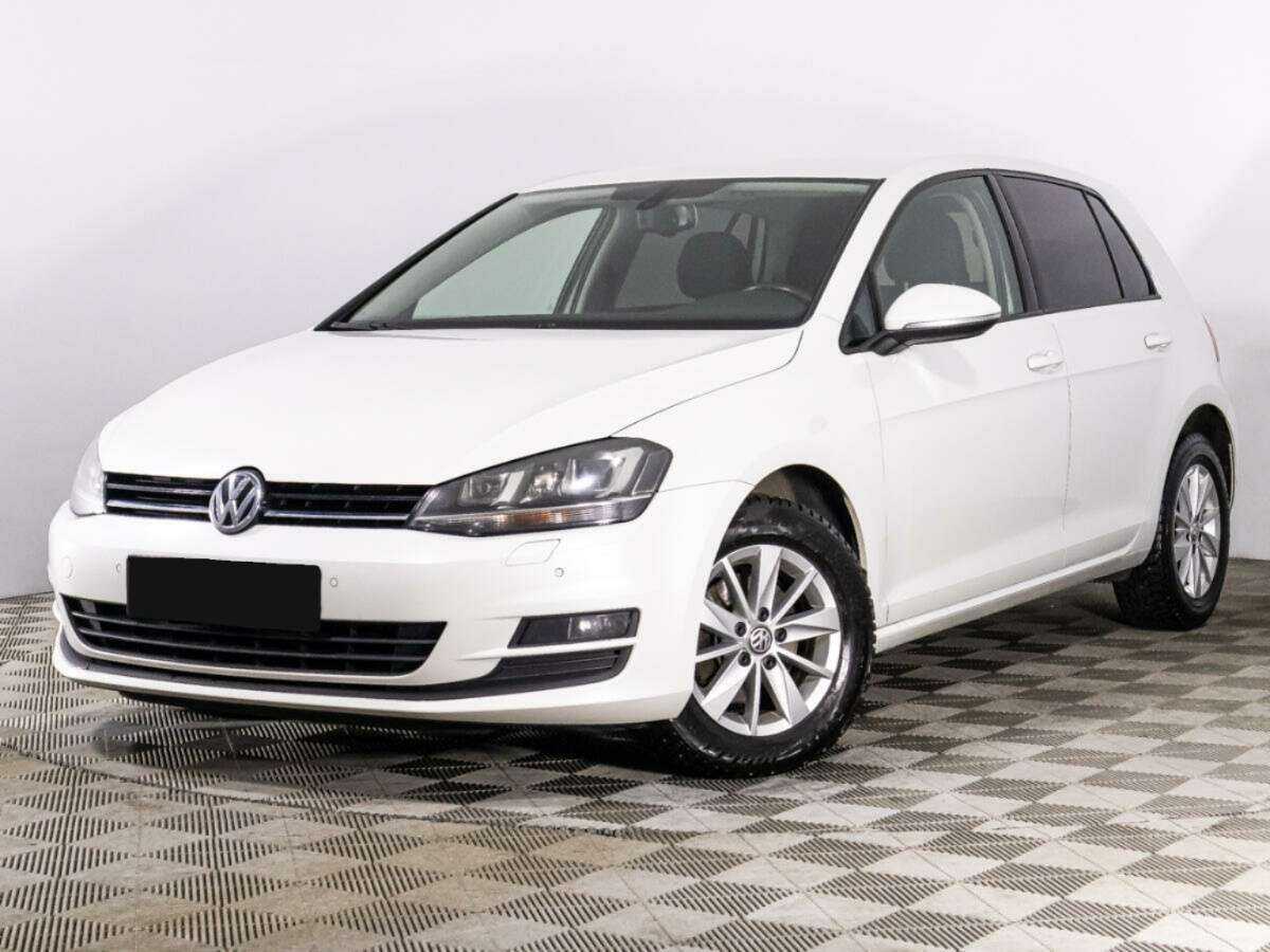 Volkswagen Golf 2013 года с пробегом. Посмотреть фото