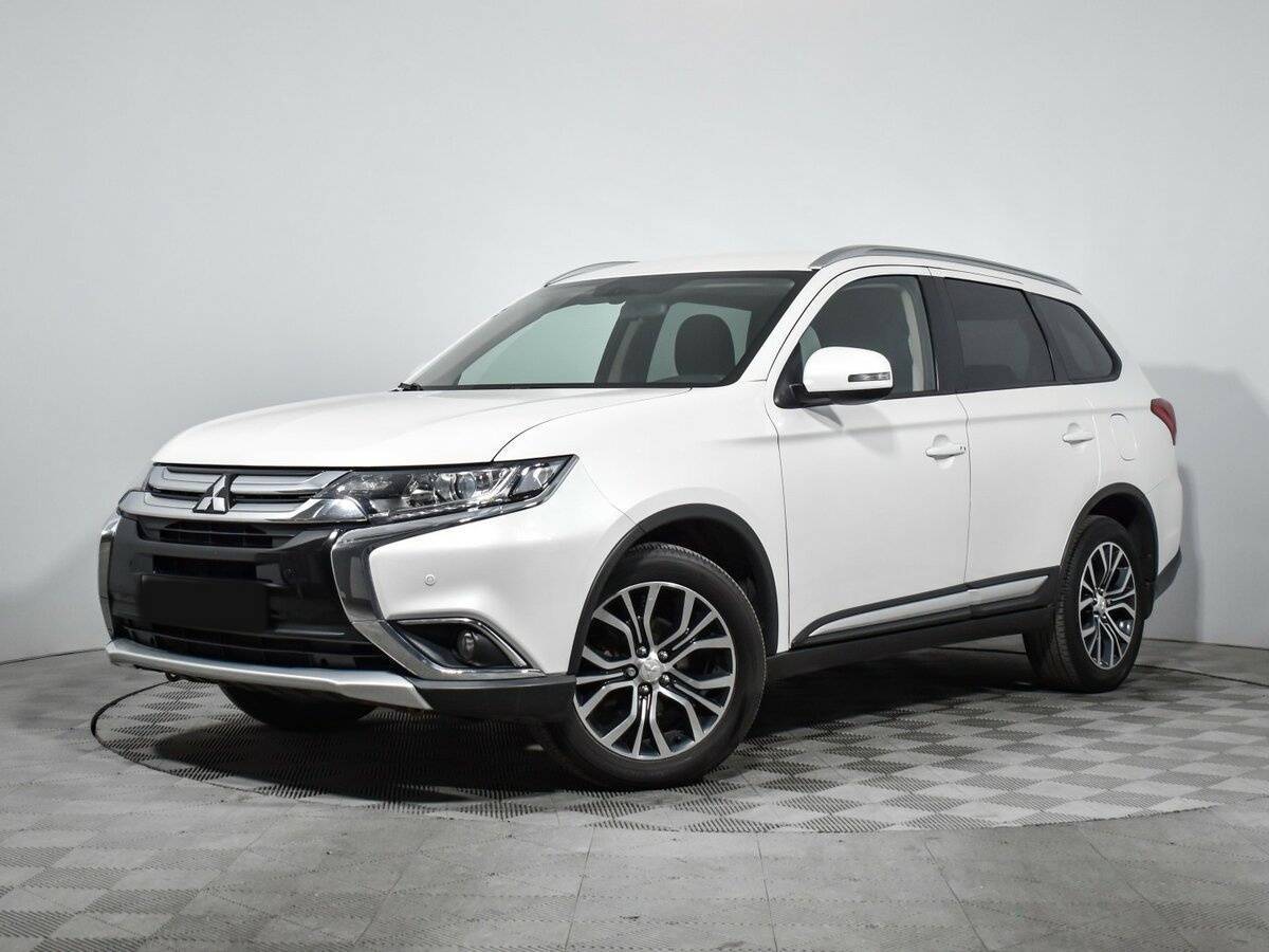 Mitsubishi Outlander 2018 года с пробегом. Фото: #0