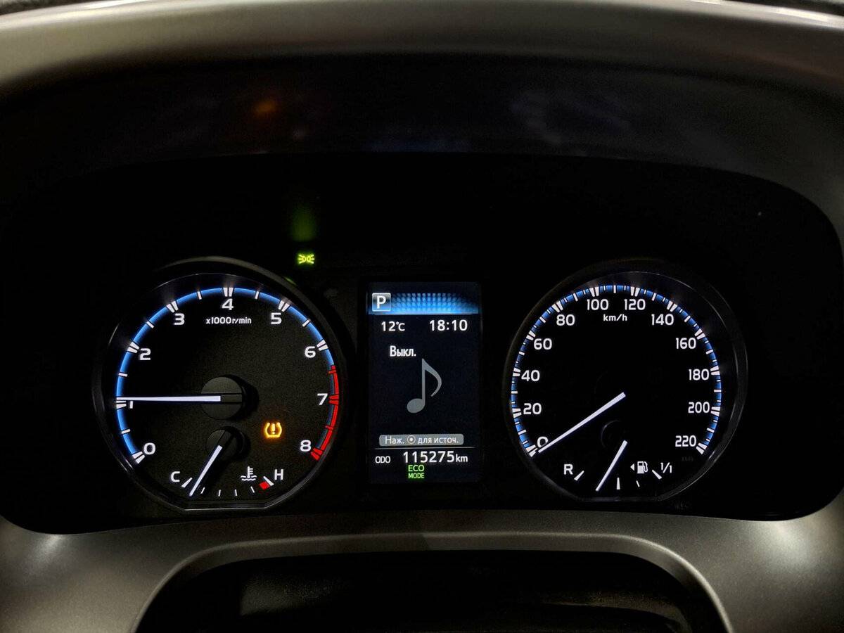 Toyota RAV4 2016 года с пробегом. Фото: #11