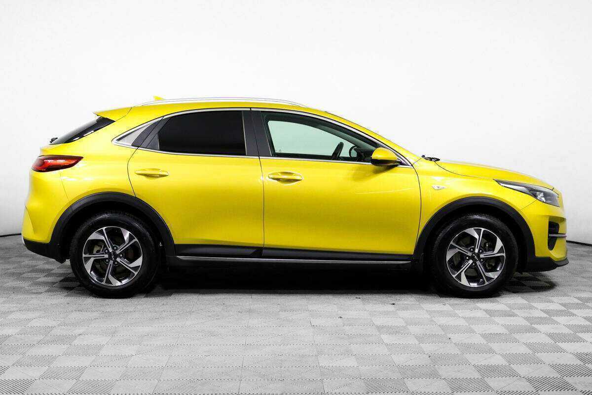 Kia XCeed 2021 года с пробегом. Фото: #3