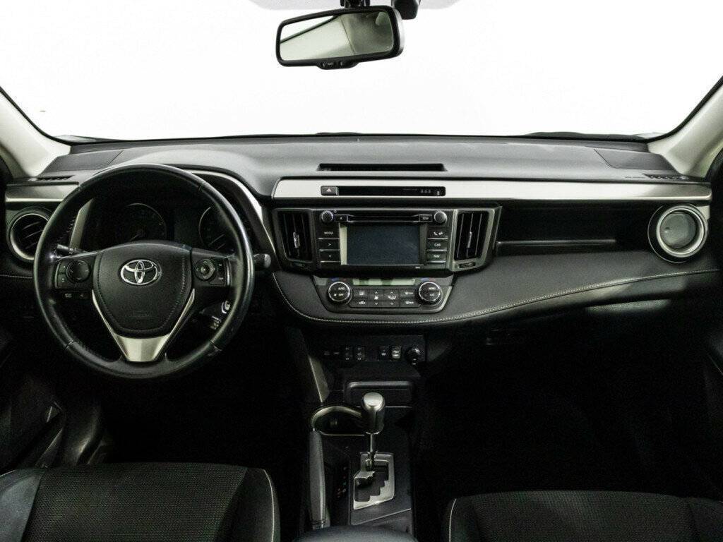 Toyota RAV4 2016 года с пробегом. Фото: #10